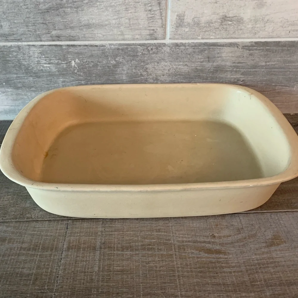 PAMPERED CHEF 9 x 13 Stoneware Baker Lasagna Casserole Dish beige. Made …